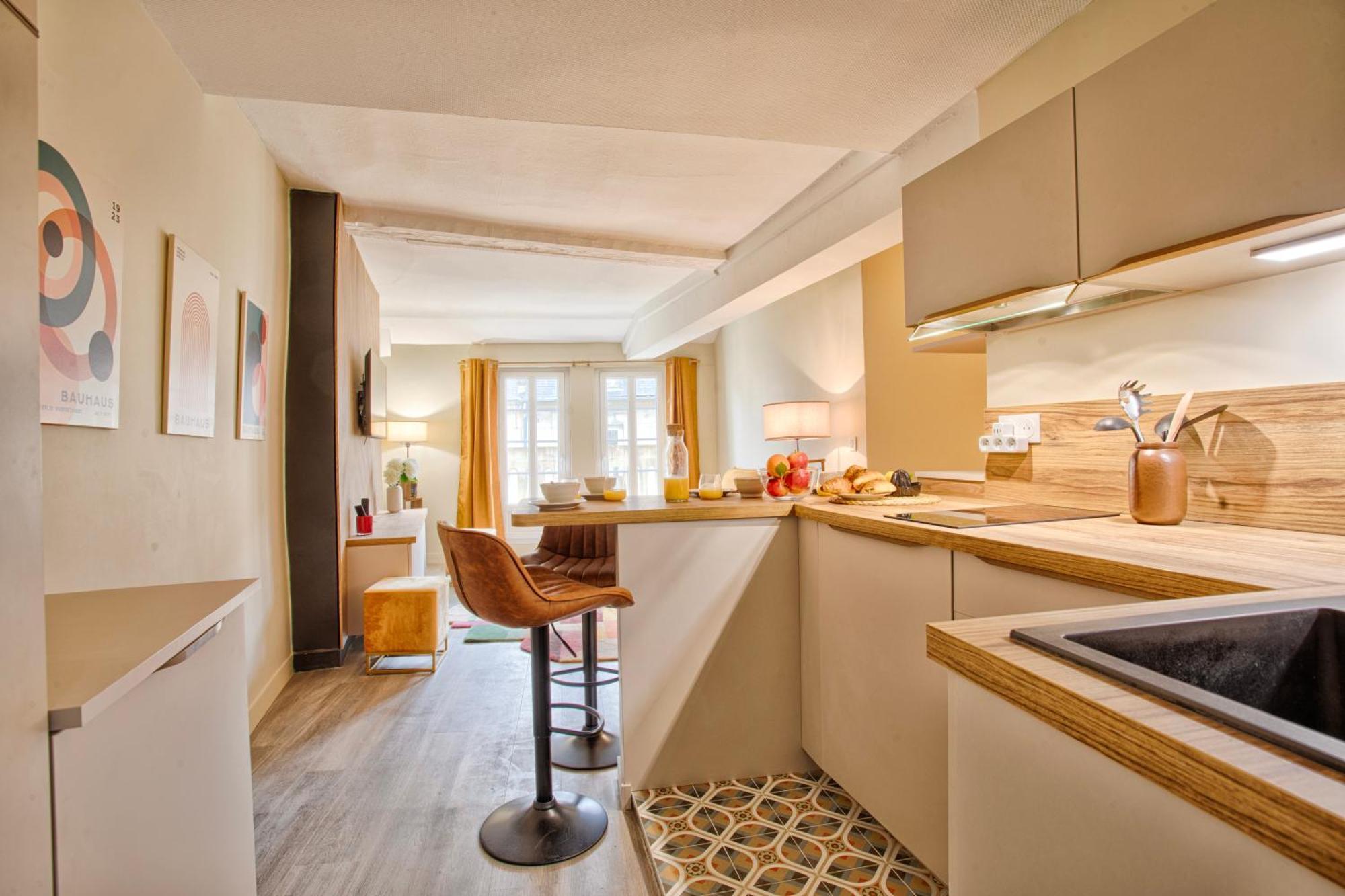L'ecuyere - T2 - Hypercentre - Balcon Apartment Caen