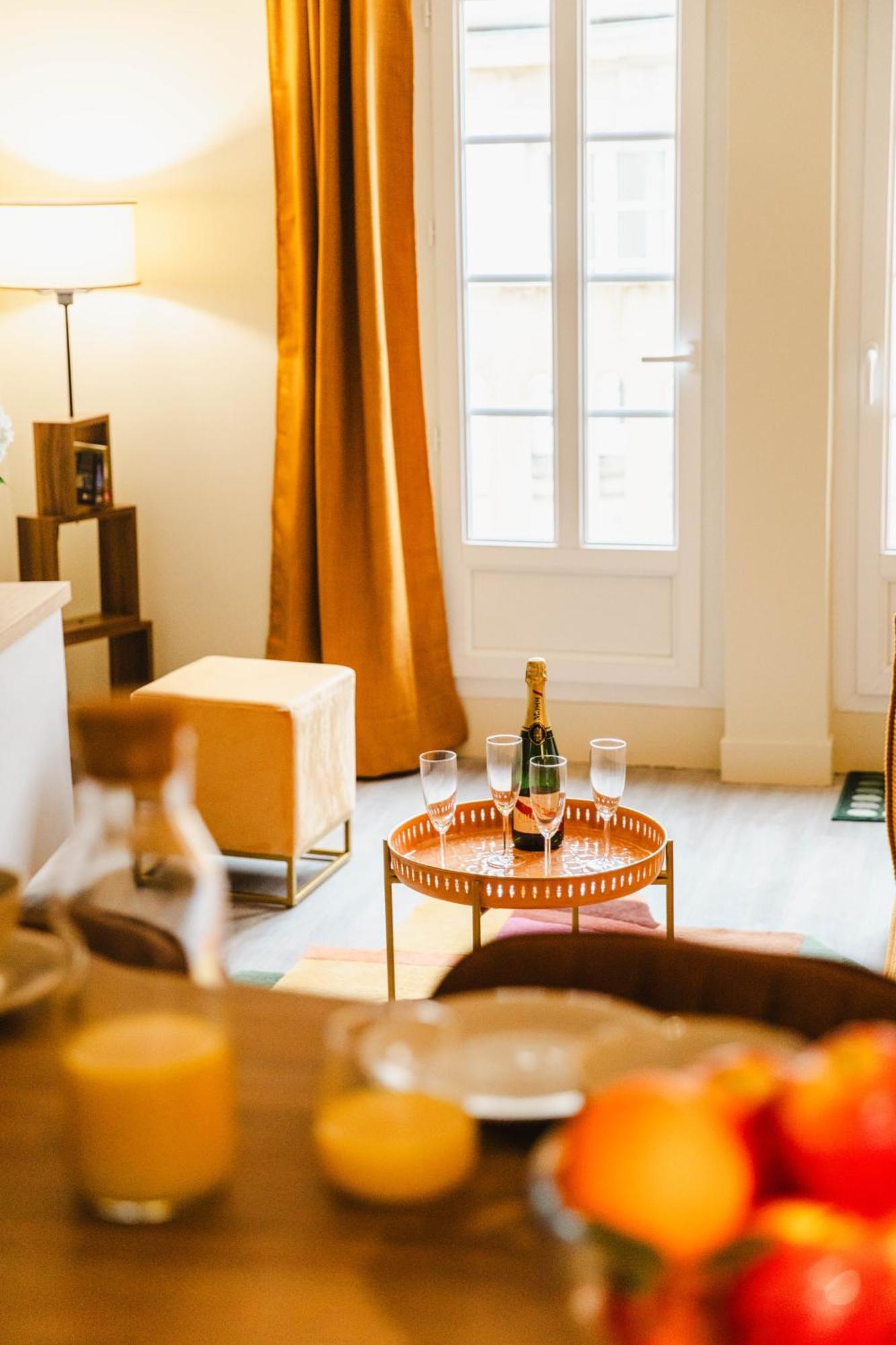 L'ecuyere - T2 - Hypercentre - Balcon Apartment